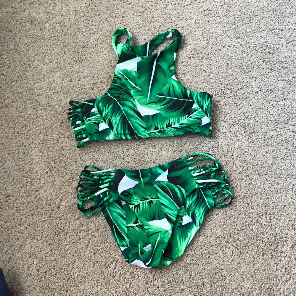 Cupshe Bathing Suit (Small)